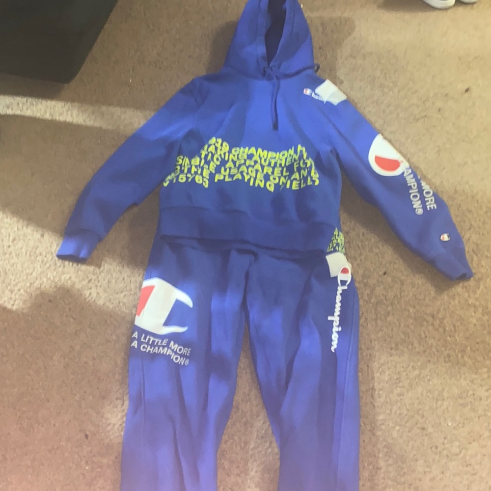 Champion sweatsuit